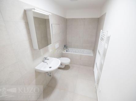 Pronájem bytu, 1+kk, 32 m²