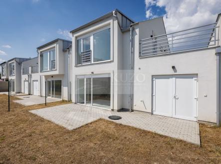 Pronájem domu/vily, 166 m²