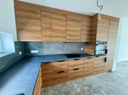 Pronájem domu/vily, 166 m²