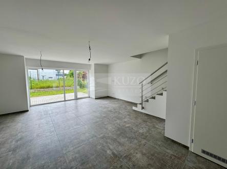 Pronájem domu/vily, 166 m²