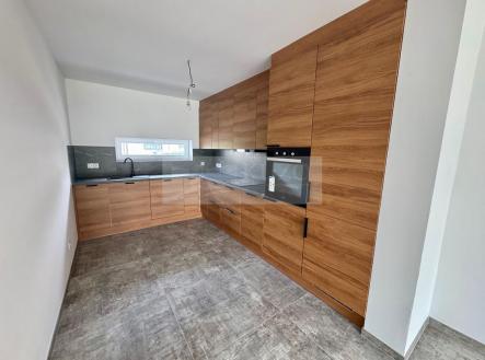 Pronájem domu/vily, 166 m²