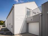 Pronájem domu/vily, 166 m²