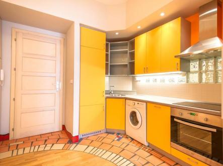 Pronájem bytu, 1+kk, 38 m²