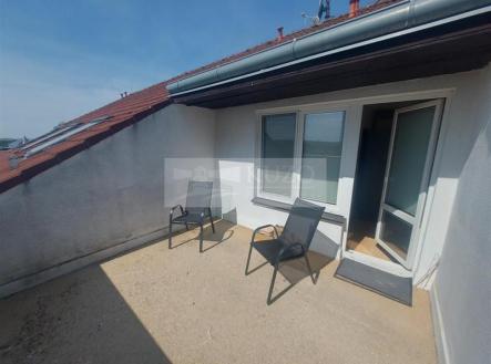 Pronájem bytu, 4+kk, 127 m²