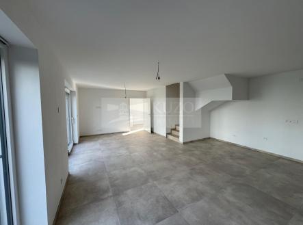Pronájem domu/vily, 165 m²