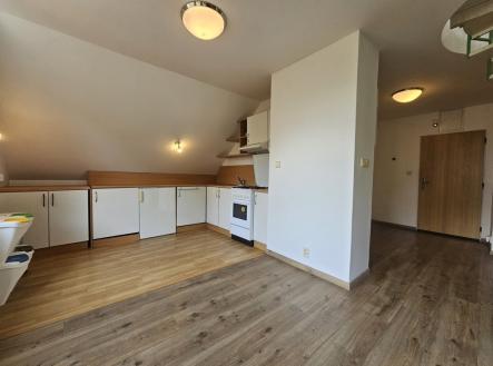 Pronájem bytu, 2+kk, 84 m²