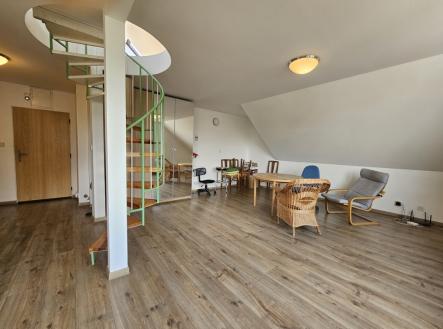 Pronájem bytu, 2+kk, 84 m²