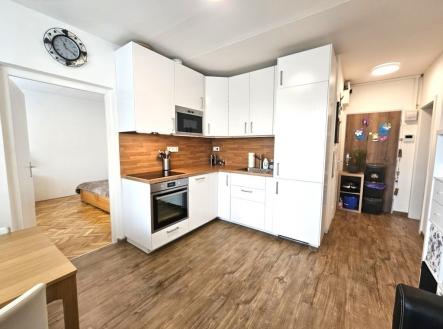Pronájem bytu, 4+kk, 70 m²