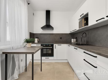 Pronájem bytu, 3+1, 82 m²