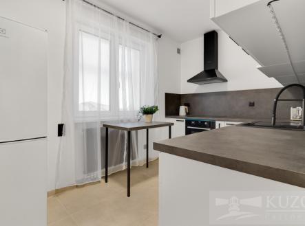 Pronájem bytu, 3+1, 82 m²