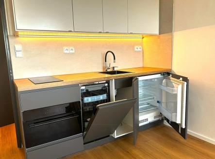 Pronájem bytu, 1+kk, 28 m²
