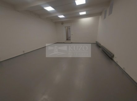 Pronájem obchodní prostory, 182 m²