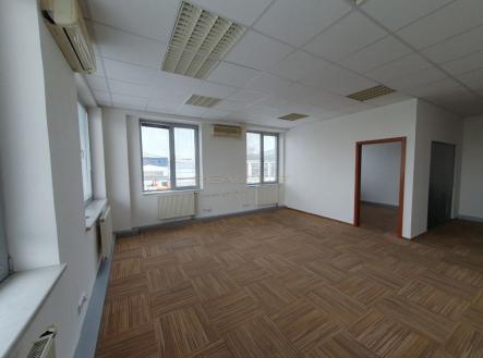 Pronájem kanceláře, 47 m²