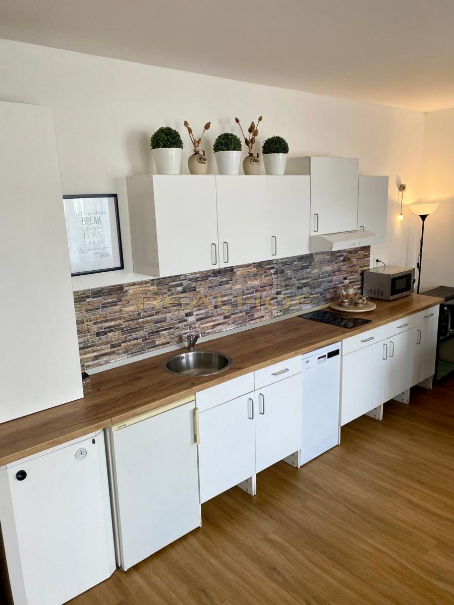 WhatsApp Image 2025-09-23 at 14.36.44 (1).jpeg