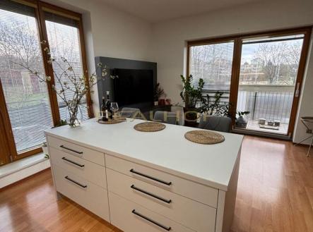 Prodej bytu, 3+kk, 77 m²