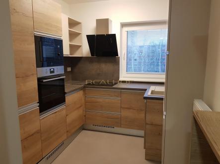 Pronájem bytu, 3+1, 70 m²