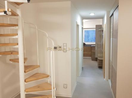 Pronájem bytu, 3+1, 70 m²