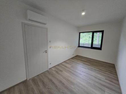 Pronájem bytu, 1+1, 39 m²