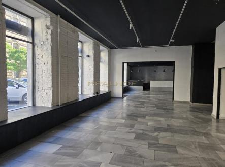 Pronájem obchodní prostory, 165 m²