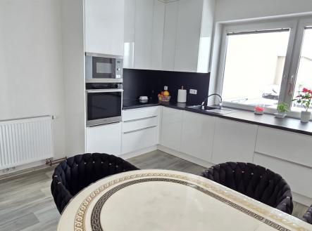 Prodej bytu, 3+kk, 116 m²