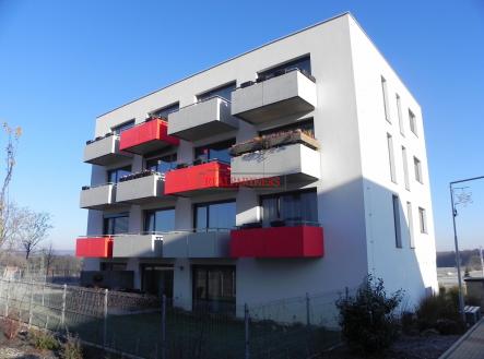 Pronájem bytu, 3+kk, 72 m²