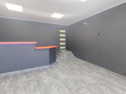 Pronájem obchodní prostor, 72 m²