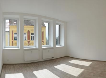 Pronájem bytu, 1+kk, 32 m²