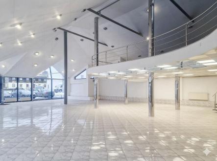 Pronájem obchodní prostor, 300 m² obrázek