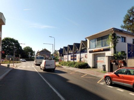 Pronájem obchodní prostory, 820 m²