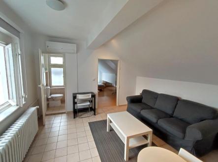 Pronájem bytu, 2+kk, 38 m²