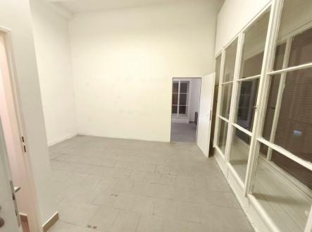 Pronájem obchodní prostor, 43 m²