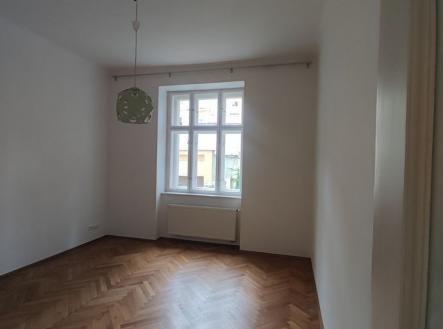 Pronájem bytu, 3+kk, 80 m²