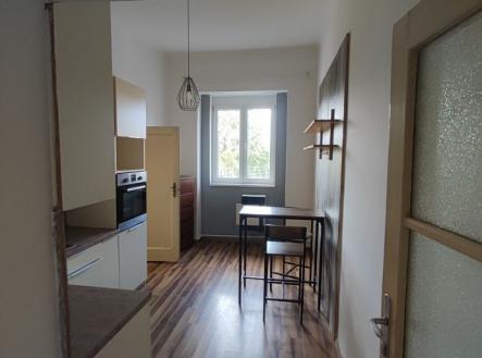 Pronájem bytu, 1+1, 38 m²