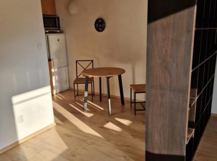 Pronájem bytu, 1+kk, 35 m²