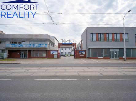 Prodej komerčního objektu, průmyslový areál, 11 632 m²