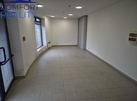 Pronájem komerčního objektu, jiný, 40 m²