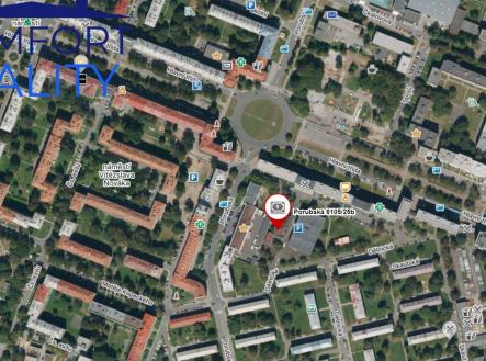 Pronájem obchodní prostor, 100 m²