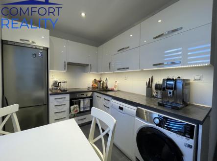 Pronájem bytu, 2+1, 58,5 m²