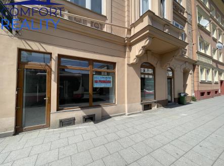 Pronájem obchodní prostory, 220 m²