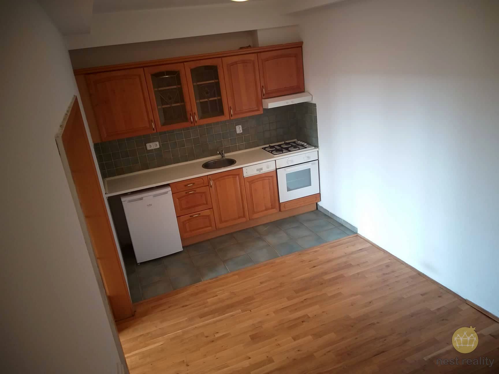 Pronájem bytu 2+kk, výměra 60 m2, Praha 9 Vysočany, ul. Kolbenova.