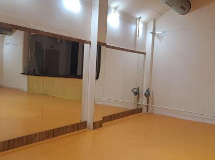 Pronájem obchodní prostor