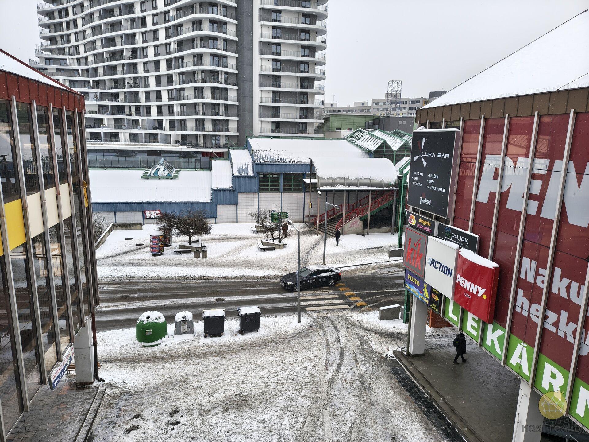 Pronájem obchodního prostoru 478 m2, Praha 5 Stodůlky, Mukařovského ulice.