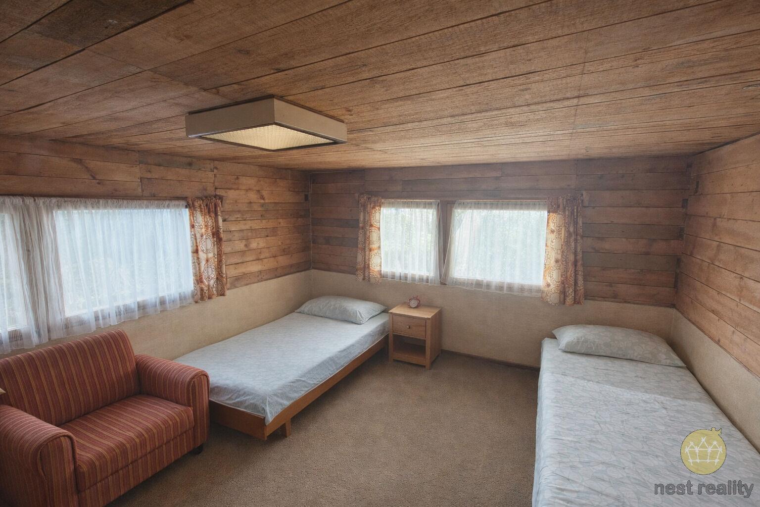Prodej domu (chalupy) 3+1, o výměře 95 m2, Petrov - Chlomek, okres Praha - západ, ulice U Vodárny.