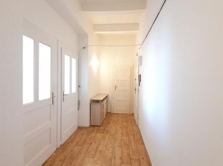 Pronájem bytu, 2+1, 61 m²