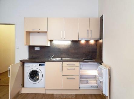 Pronájem bytu, 1+kk, 27 m²