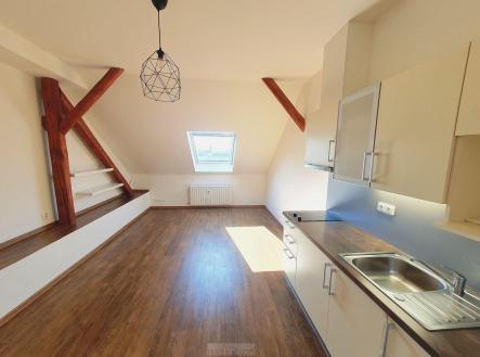 Pronájem bytu, 1+kk, 27 m² obrázek