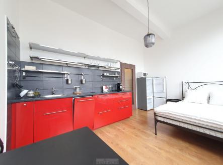 Pronájem bytu, 1+kk, 22 m²
