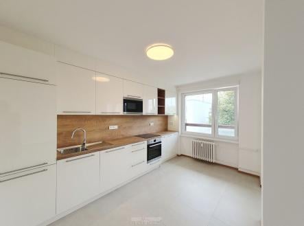 Pronájem bytu, 3+kk, 73 m²