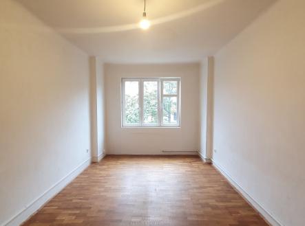 Pronájem bytu, 1+kk, 27 m²