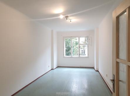 Pronájem bytu, garsoniéra, 27 m²